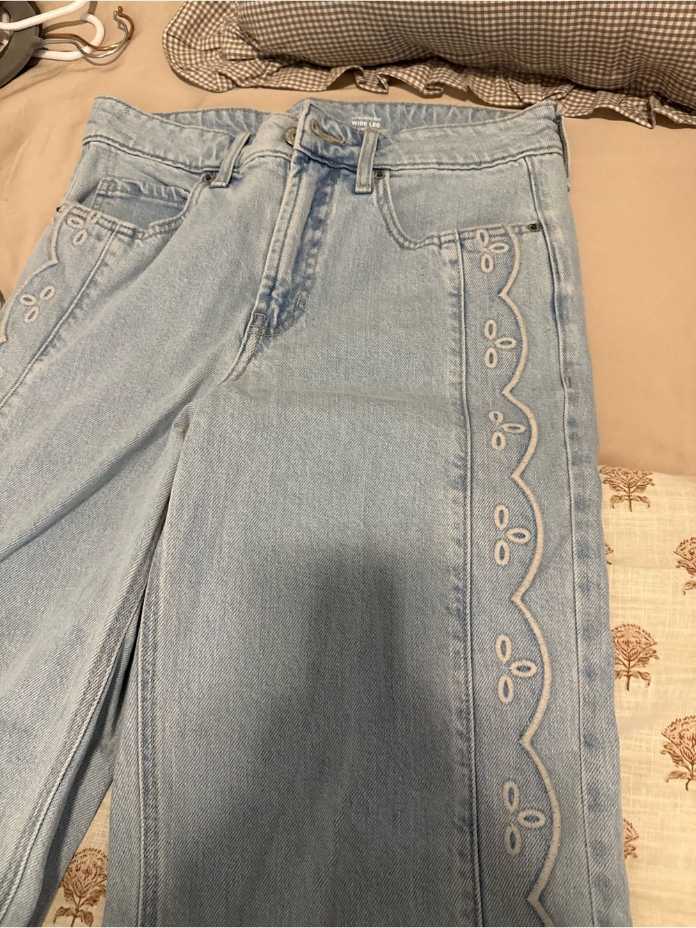 Old Navy Light Blue Straight-Leg Jeans with Embroidered Scallop Trim